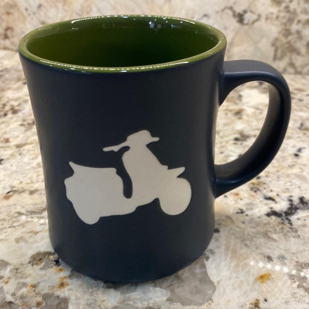 Starbucks Collector mug 2011 Italian Toast Moped